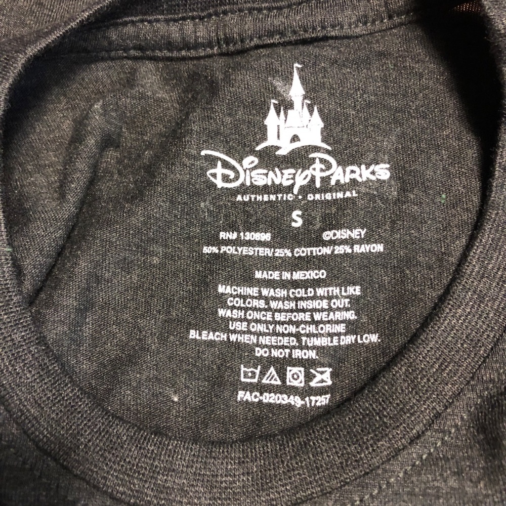Disney Vintage Yester Year T-Shirt Size Small - Picture 4 of 4